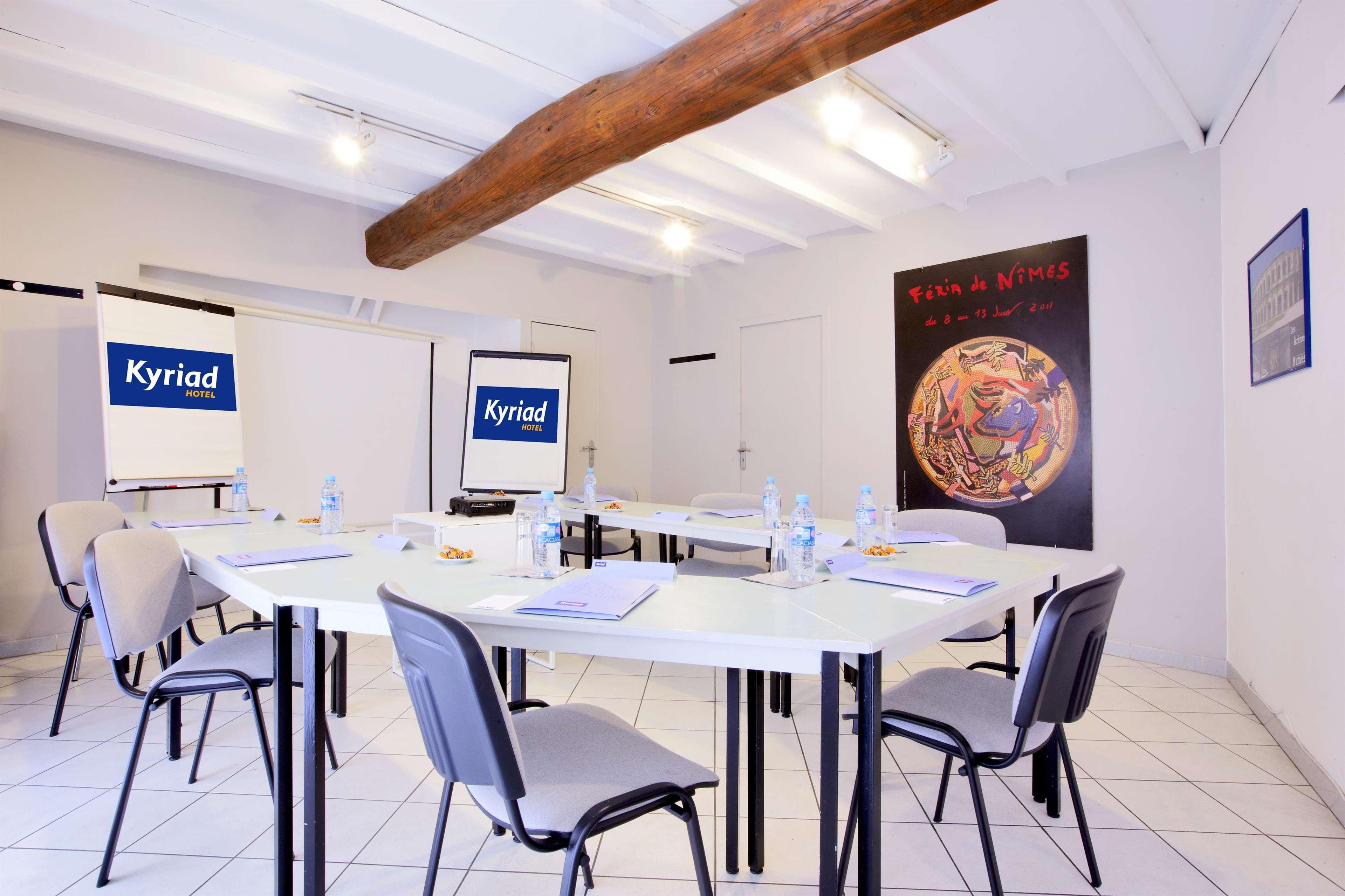 Kyriad Nimes Centre Εξωτερικό φωτογραφία