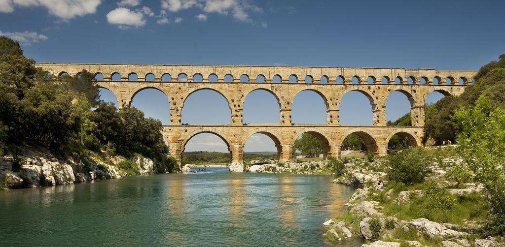 Kyriad Nimes Centre Εξωτερικό φωτογραφία