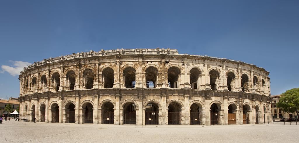 Kyriad Nimes Centre Εξωτερικό φωτογραφία