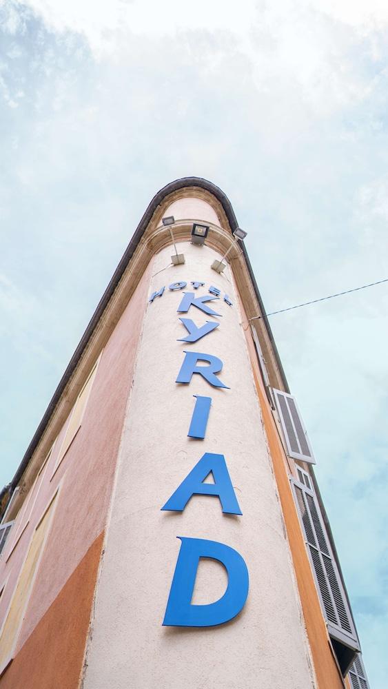 Kyriad Nimes Centre Εξωτερικό φωτογραφία
